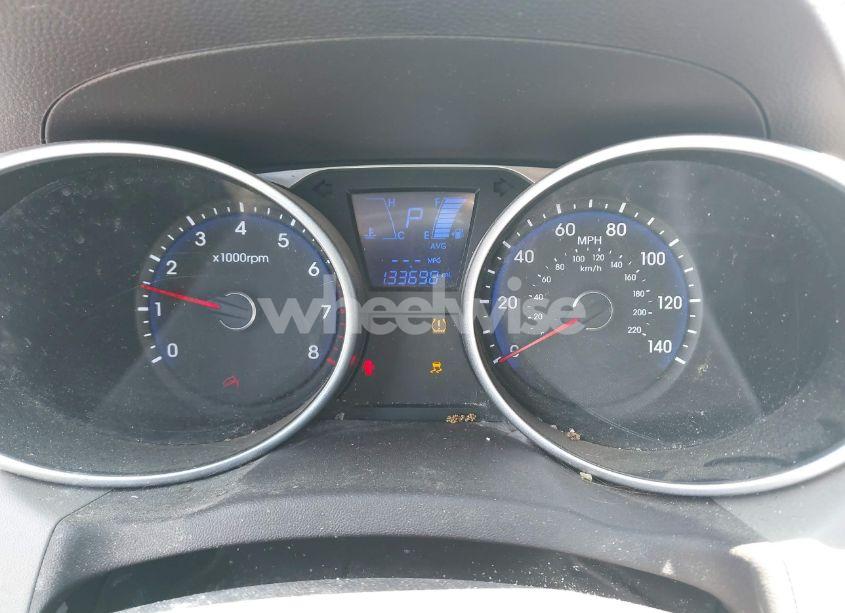 Photo 7 of 2014 Hyundai Tucson SE (VIN KM8JU3AG3EU800406)