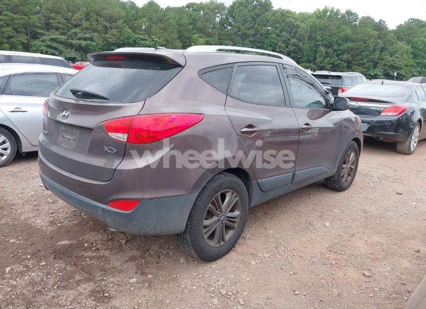 Photo 4 of 2014 Hyundai Tucson SE (VIN KM8JU3AG4EU863871)