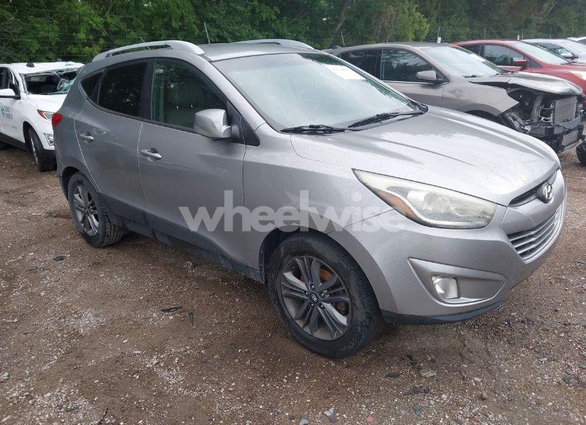 2015 Hyundai Tucson SE (VIN KM8JU3AG5FU961745) main photo