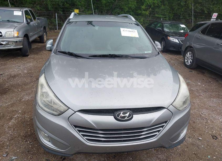 Photo 12 of 2015 Hyundai Tucson SE (VIN KM8JU3AG5FU961745)