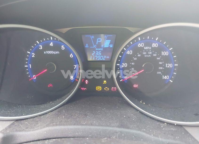 Photo 7 of 2015 Hyundai Tucson SE (VIN KM8JU3AG5FU961745)