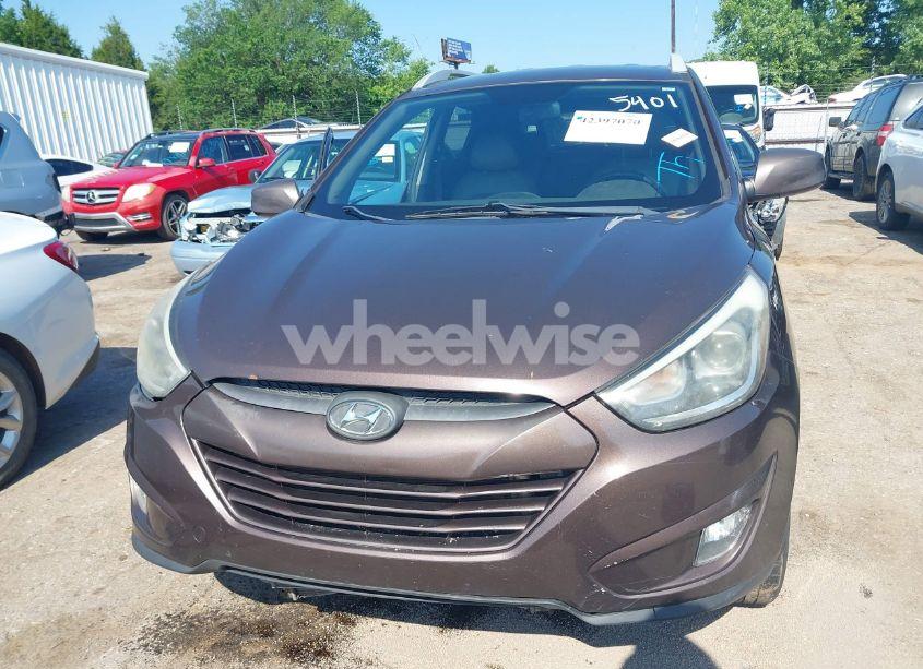 Photo 12 of 2014 Hyundai Tucson SE (VIN KM8JU3AG6EU895401)