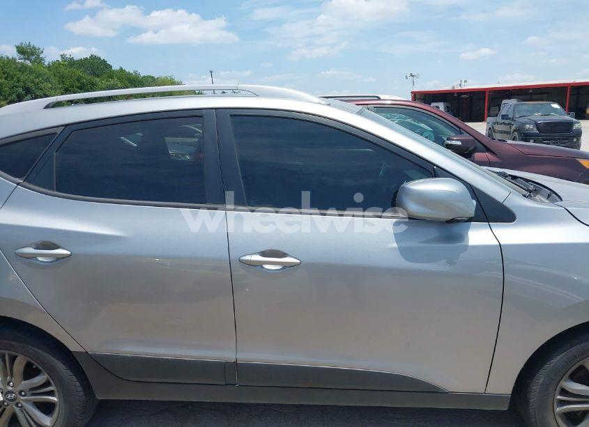 Photo 13 of 2015 Hyundai Tucson SE (VIN KM8JU3AG6FU015668)