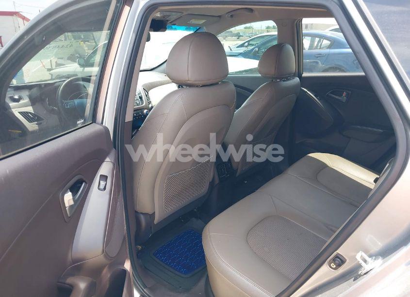 Photo 19 of 2015 Hyundai Tucson SE (VIN KM8JU3AG6FU015668)