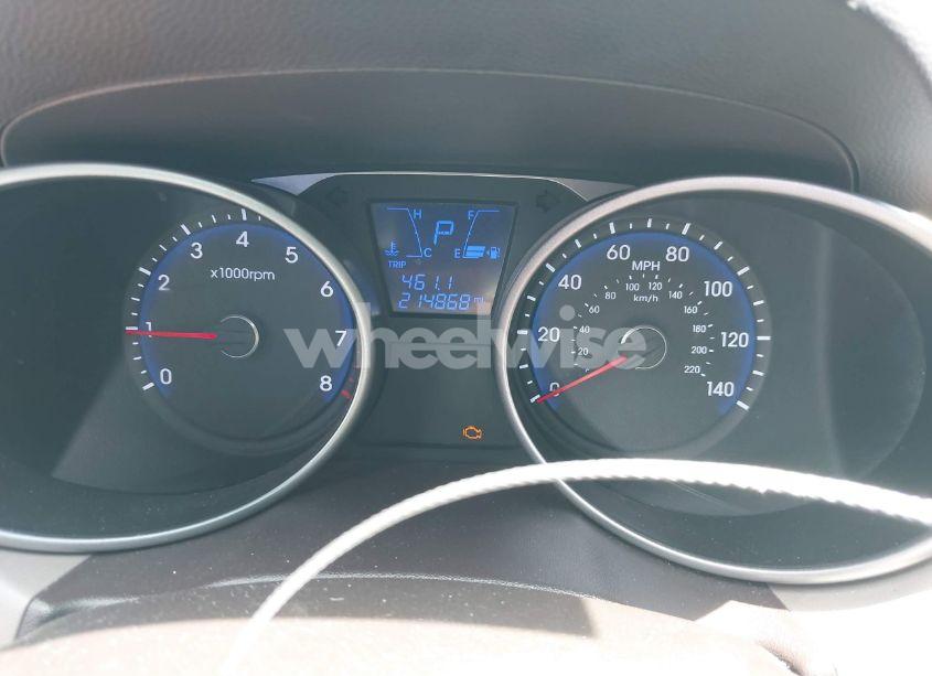 Photo 7 of 2015 Hyundai Tucson SE (VIN KM8JU3AG6FU015668)