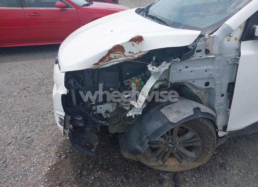 Photo 17 of 2015 Hyundai Tucson SE (VIN KM8JU3AG6FU103457)