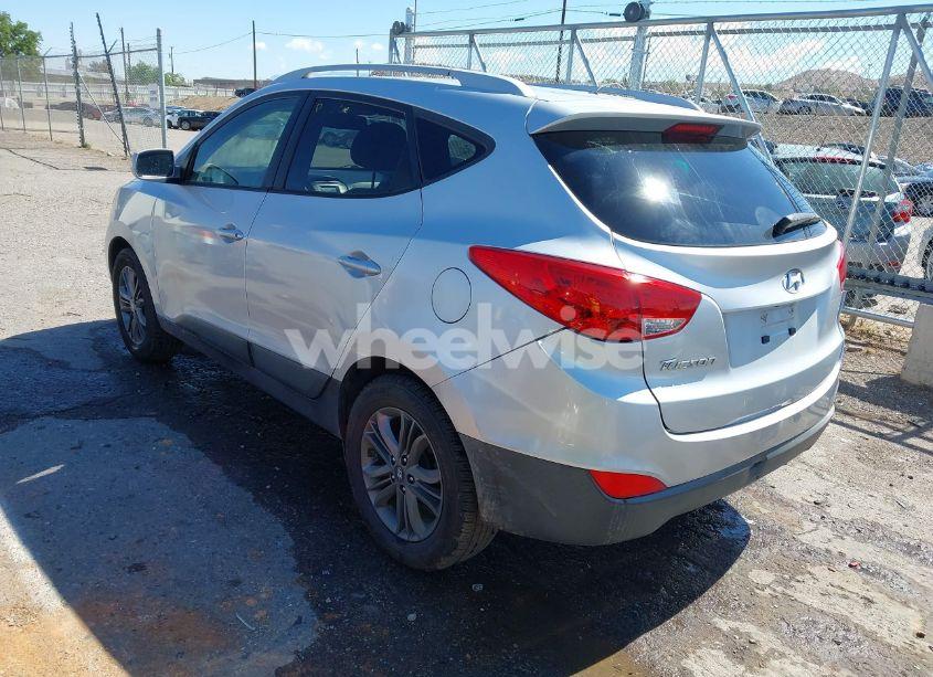 Photo 3 of 2014 Hyundai Tucson SE (VIN KM8JU3AG7EU871429)