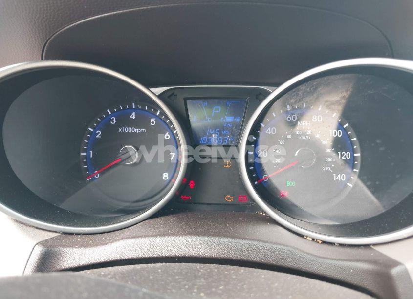 Photo 7 of 2014 Hyundai Tucson SE (VIN KM8JU3AG7EU890207)