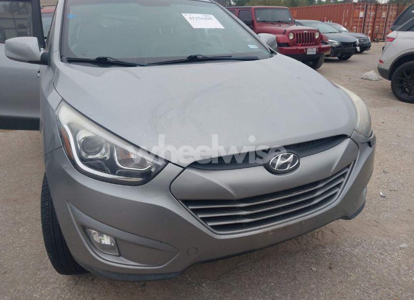 Photo 6 of 2015 Hyundai Tucson SE (VIN KM8JU3AG7FU074518)