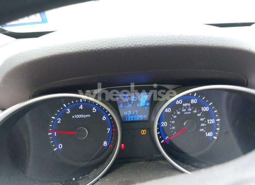 Photo 7 of 2015 Hyundai Tucson SE (VIN KM8JU3AG7FU074518)