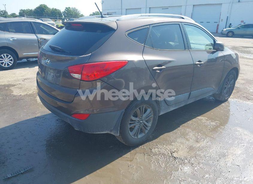 Photo 4 of 2014 Hyundai Tucson SE (VIN KM8JU3AG8EU825401)