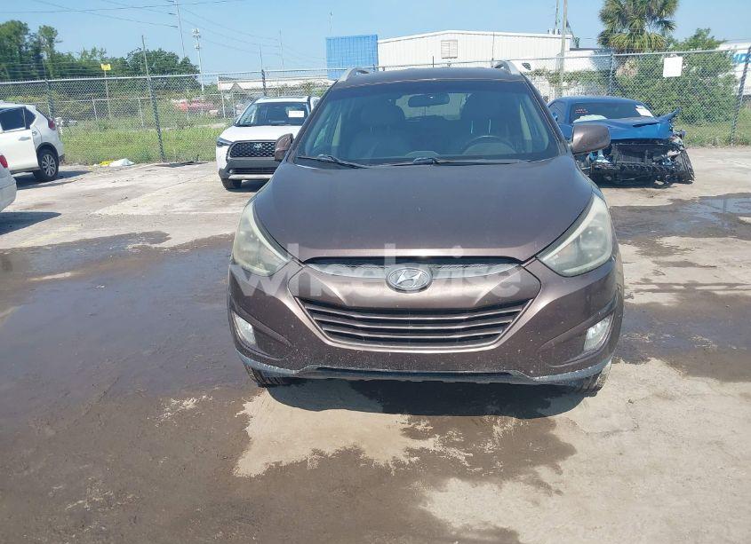 Photo 6 of 2014 Hyundai Tucson SE (VIN KM8JU3AG8EU825401)