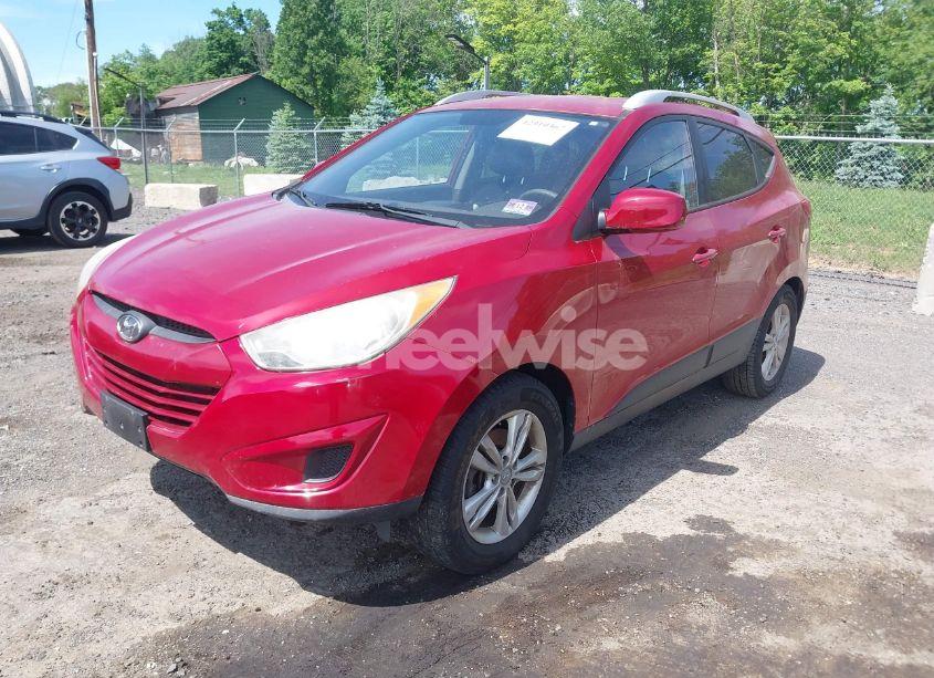 Photo 2 of 2011 Hyundai Tucson GLS (VIN KM8JUCAC0BU212326)