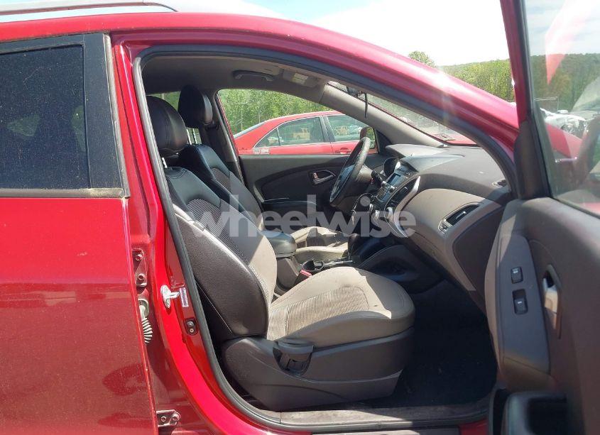 Photo 5 of 2011 Hyundai Tucson GLS (VIN KM8JUCAC0BU212326)