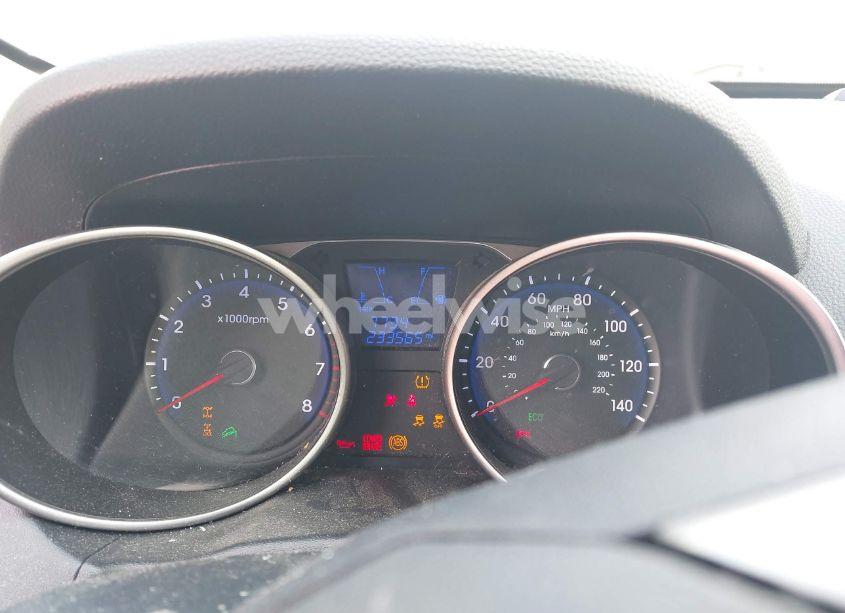 Photo 7 of 2011 Hyundai Tucson LIMITED (VIN KM8JUCAC1BU140942)