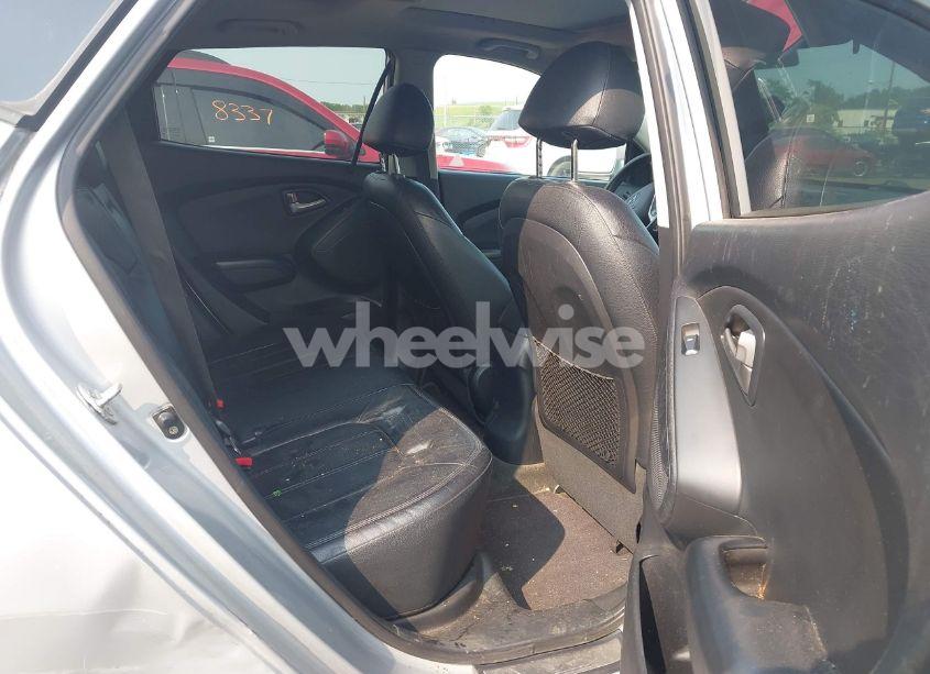 Photo 8 of 2011 Hyundai Tucson LIMITED (VIN KM8JUCAC1BU140942)