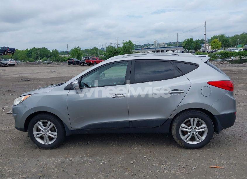 Photo 15 of 2012 Hyundai Tucson GLS (VIN KM8JUCAC2CU500429)