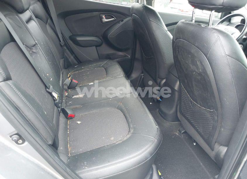 Photo 8 of 2012 Hyundai Tucson GLS (VIN KM8JUCAC2CU500429)