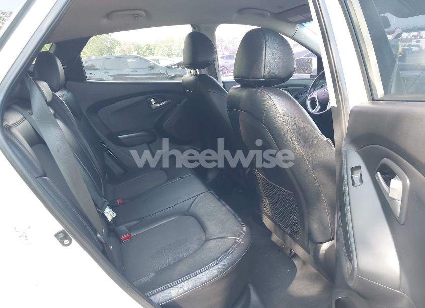 Photo 8 of 2013 Hyundai Tucson GLS (VIN KM8JUCAC2DU707338)