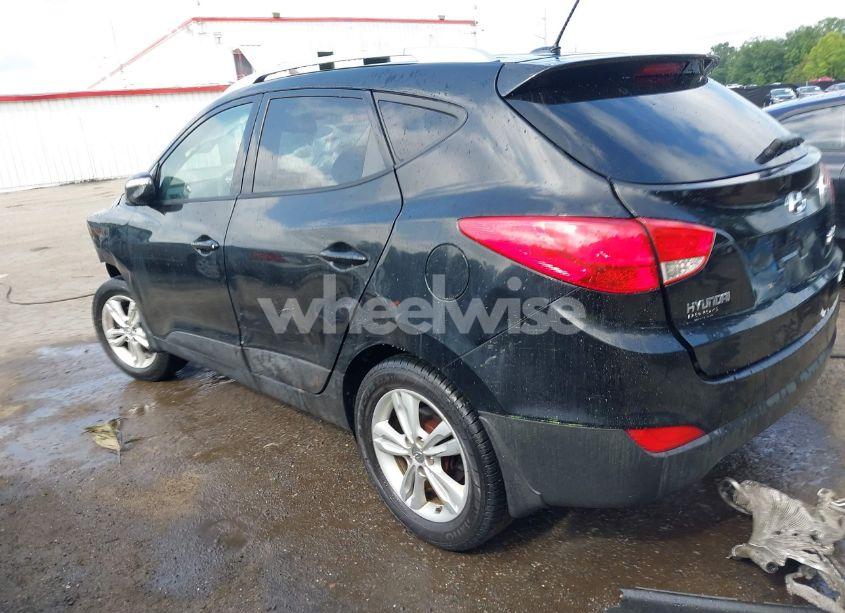 Photo 3 of 2013 Hyundai Tucson GLS (VIN KM8JUCAC2DU784405)