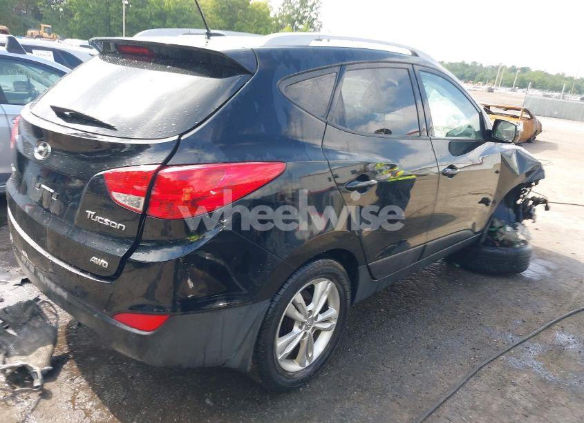 Photo 4 of 2013 Hyundai Tucson GLS (VIN KM8JUCAC2DU784405)