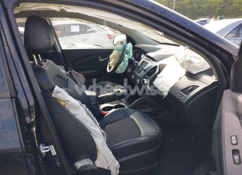 Photo 5 of 2013 Hyundai Tucson GLS (VIN KM8JUCAC2DU784405)