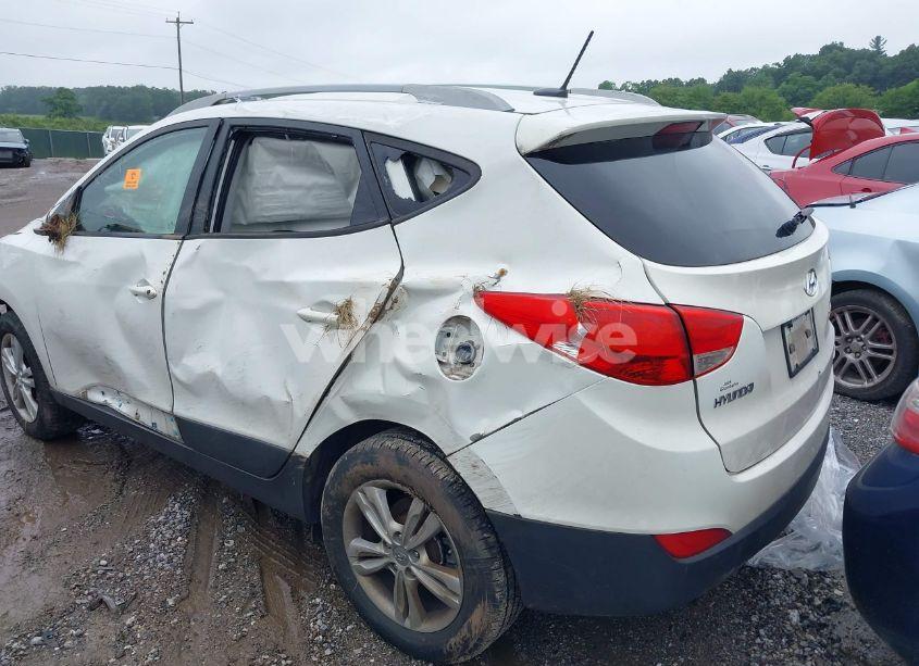 Photo 3 of 2012 Hyundai Tucson GLS (VIN KM8JUCAC3CU534265)