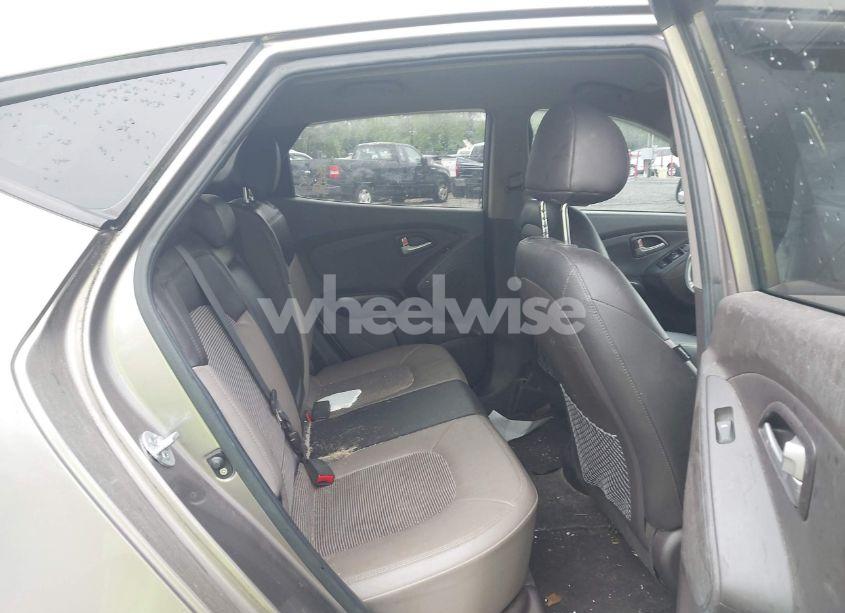 Photo 8 of 2013 Hyundai Tucson GLS (VIN KM8JUCAC3DU556669)