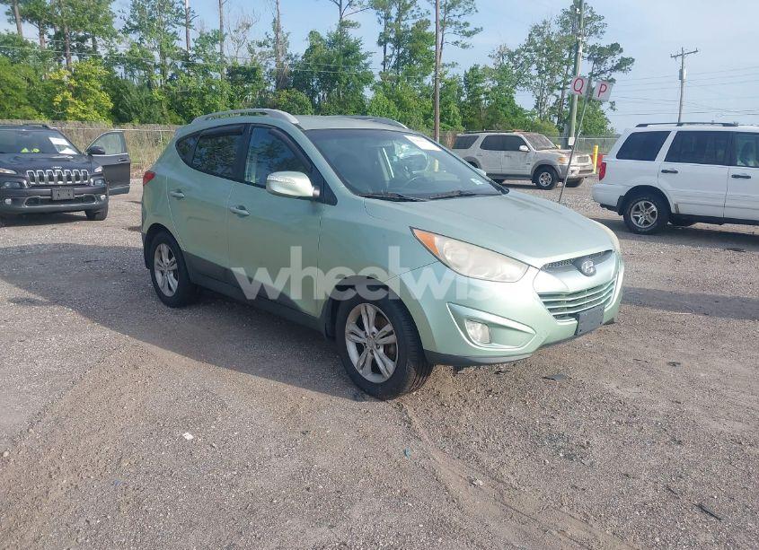 2013 Hyundai Tucson GLS (VIN KM8JUCAC3DU558454) main photo