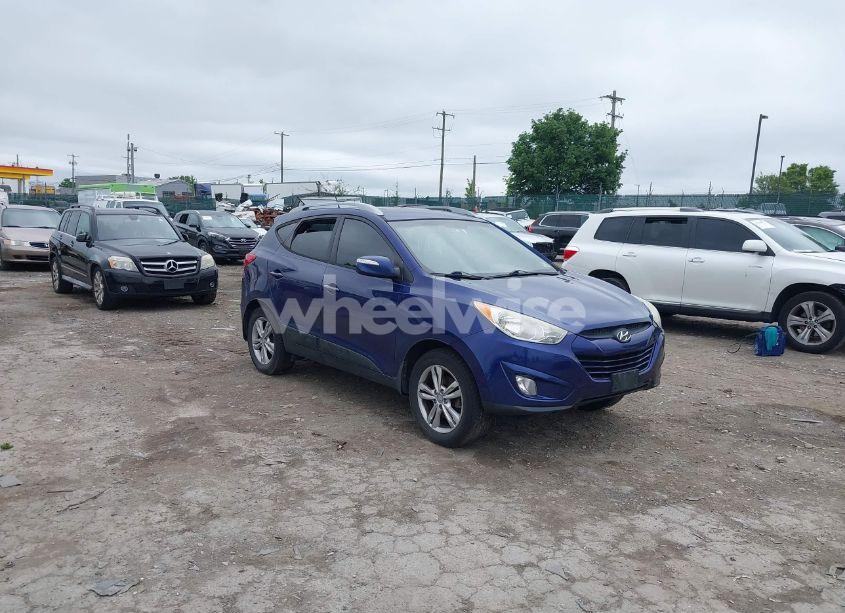 2013 Hyundai Tucson GLS (VIN KM8JUCAC3DU559913) main photo