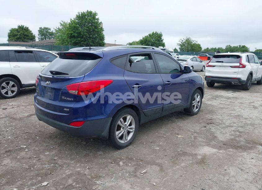 Photo 4 of 2013 Hyundai Tucson GLS (VIN KM8JUCAC3DU559913)