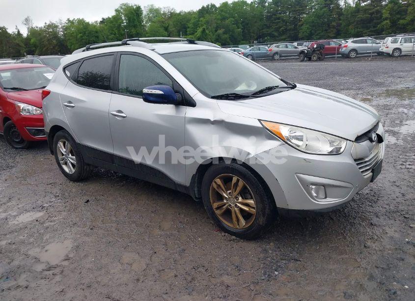 2013 Hyundai Tucson GLS (VIN KM8JUCAC3DU591079) main photo
