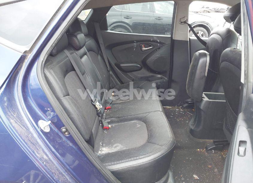 Photo 8 of 2010 Hyundai Tucson GLS (VIN KM8JUCAC4AU081853)