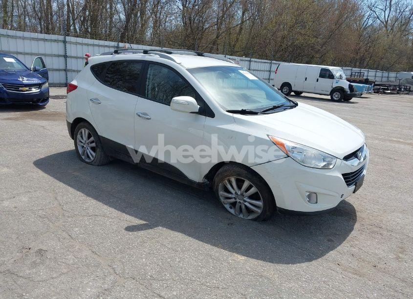 2013 Hyundai Tucson LIMITED (VIN KM8JUCAC6DU560442) main photo