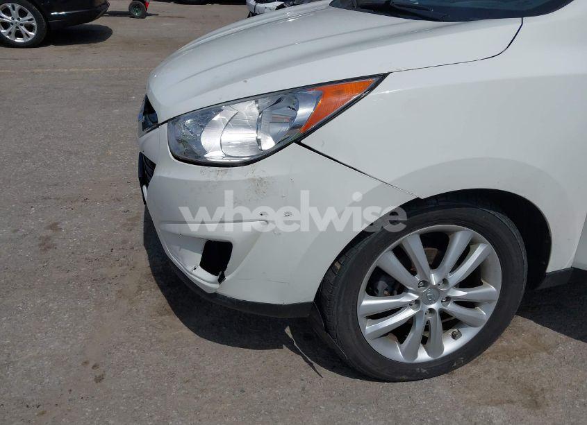 Photo 6 of 2013 Hyundai Tucson LIMITED (VIN KM8JUCAC6DU560442)