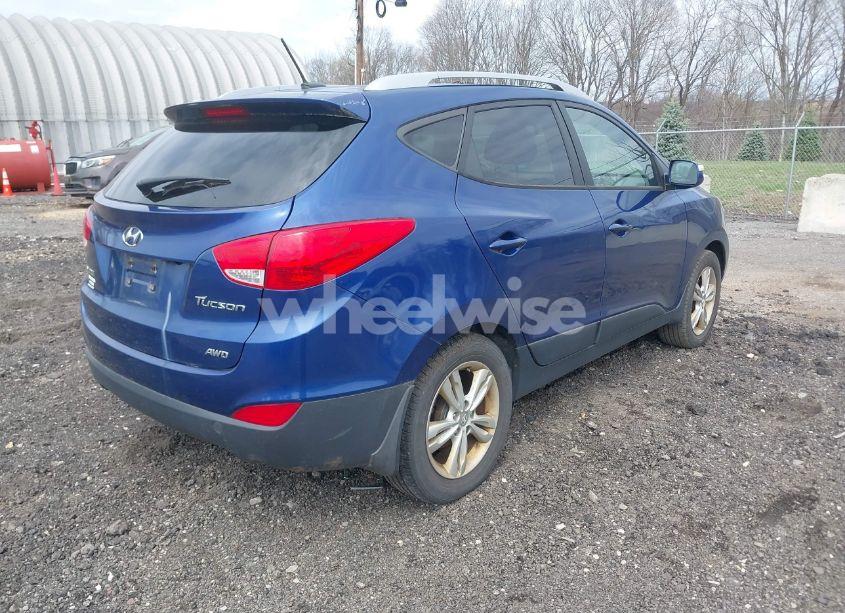 Photo 4 of 2013 Hyundai Tucson GLS (VIN KM8JUCACXDU784054)