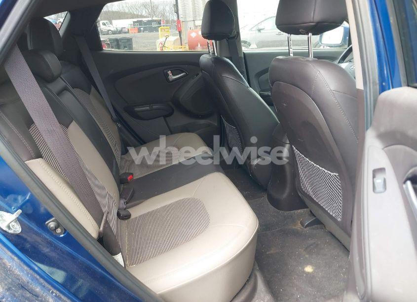 Photo 8 of 2013 Hyundai Tucson GLS (VIN KM8JUCACXDU784054)