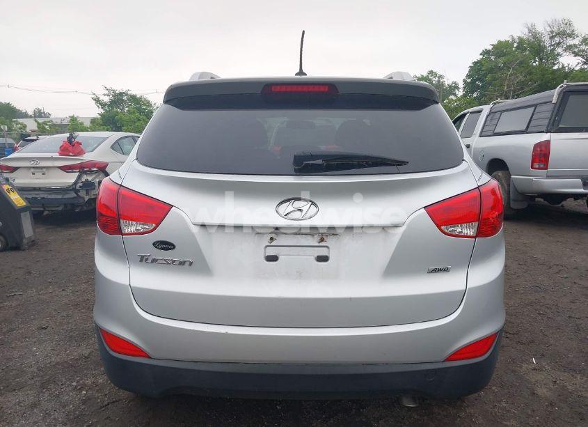 Photo 16 of 2015 Hyundai Tucson SE (VIN KM8JUCAG0FU980297)