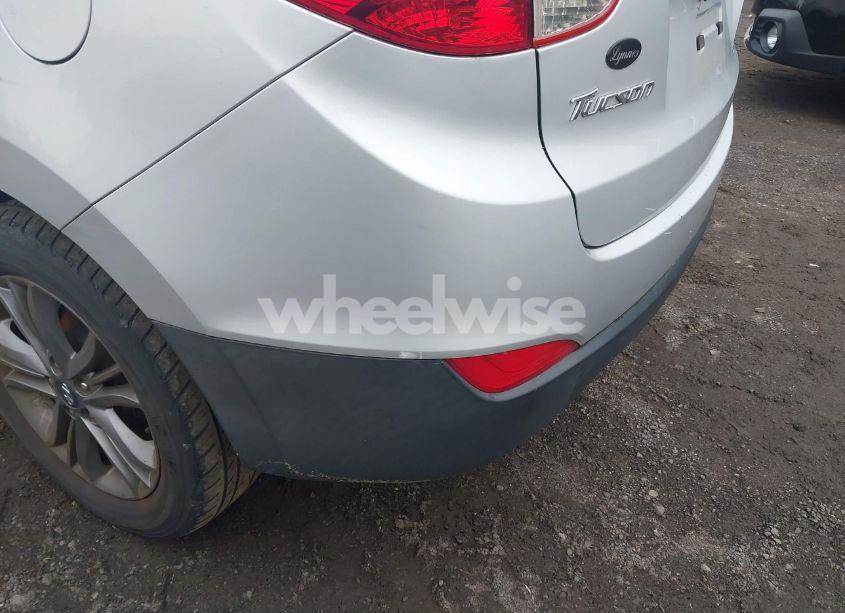 Photo 6 of 2015 Hyundai Tucson SE (VIN KM8JUCAG0FU980297)