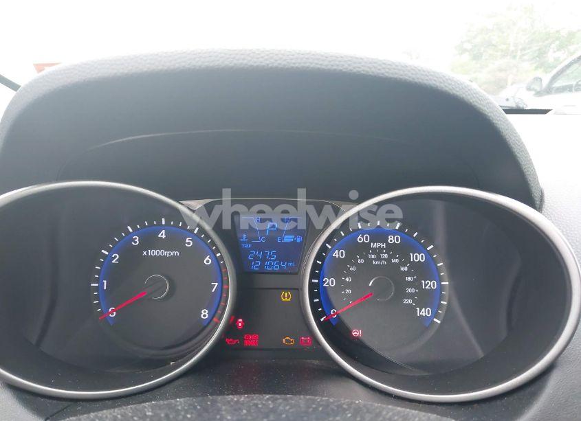 Photo 7 of 2015 Hyundai Tucson SE (VIN KM8JUCAG0FU980297)