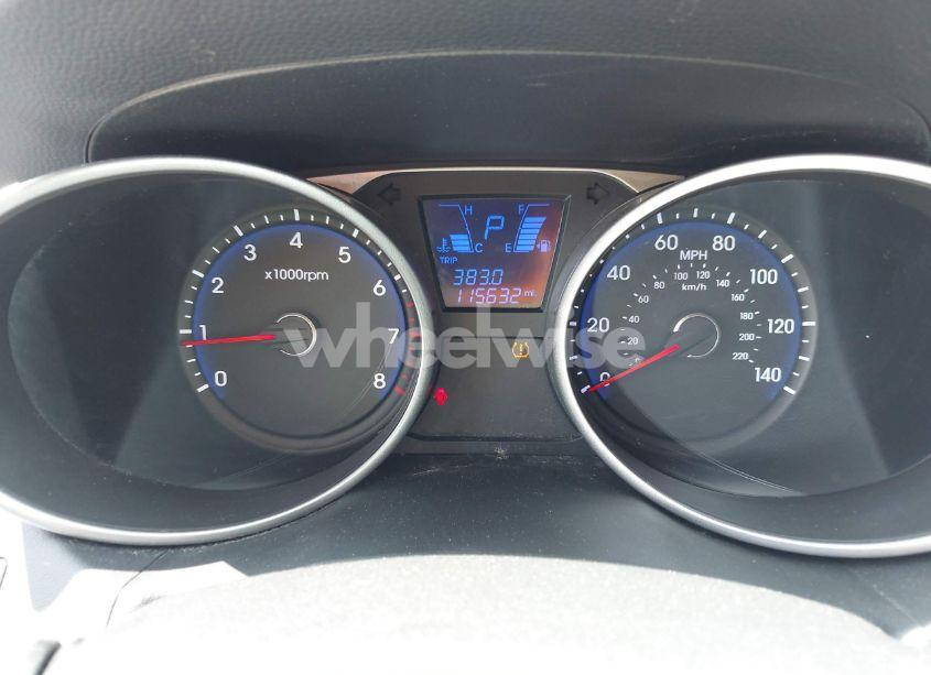 Photo 7 of 2014 Hyundai Tucson SE (VIN KM8JUCAG3EU869371)