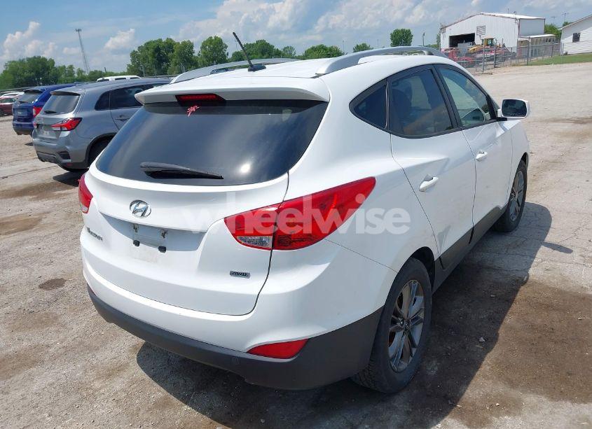 Photo 4 of 2014 Hyundai Tucson SE (VIN KM8JUCAG3EU906614)