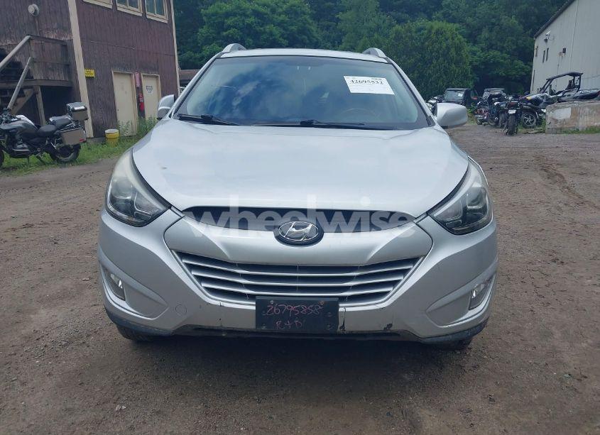 Photo 12 of 2014 Hyundai Tucson SE (VIN KM8JUCAG4EU910039)