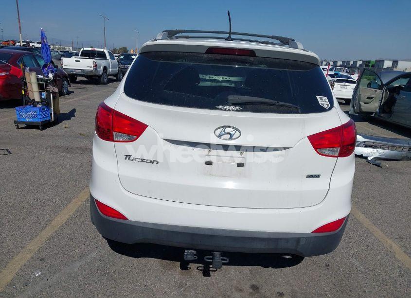 Photo 16 of 2015 Hyundai Tucson SE (VIN KM8JUCAG6FU958353)