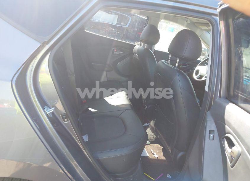 Photo 8 of 2015 Hyundai Tucson SE (VIN KM8JUCAG6FU966985)