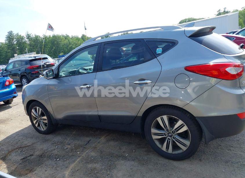 Photo 14 of 2015 Hyundai Tucson LIMITED (VIN KM8JUCAG9FU106336)