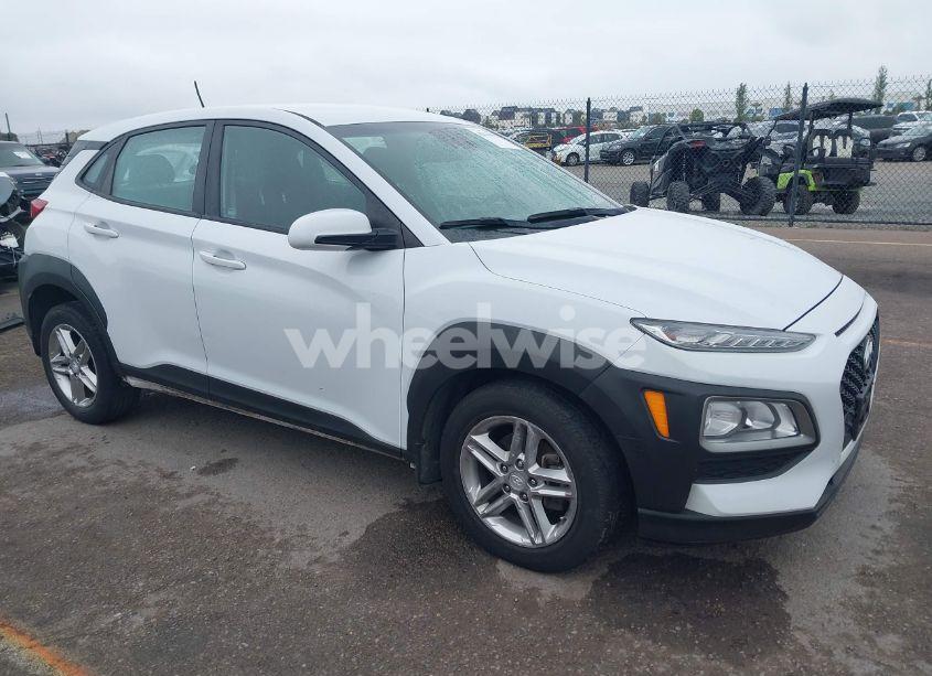 2019 Hyundai Kona SE (VIN KM8K12AA4KU330773) main photo