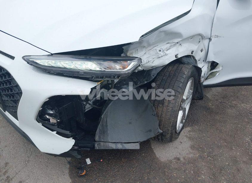 Photo 6 of 2019 Hyundai Kona SE (VIN KM8K12AA4KU330773)