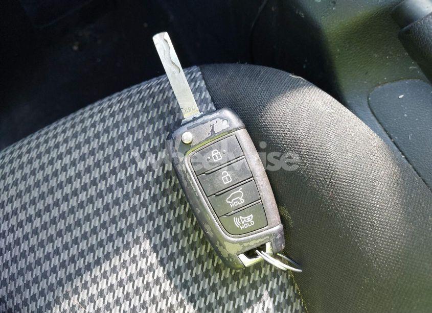 Photo 11 of 2021 Hyundai Kona SE (VIN KM8K12AA4MU645060)