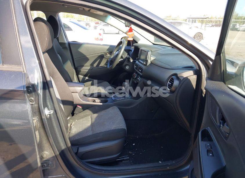 Photo 5 of 2021 Hyundai Kona SE (VIN KM8K12AA4MU645060)